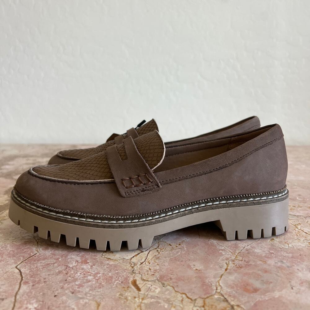 Crevo Tan Taupe Brown May Leather Chunky Slip On Lug Sole Loafer Womens 6 NWT